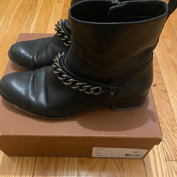 Leather bootie, super comfortable wore them only a few times. Brand is coach - Picture 2 of 6
